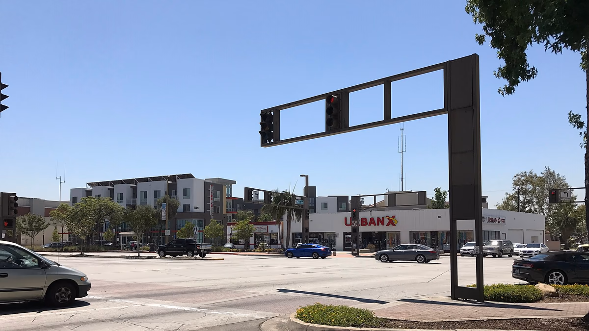 Baldwin Park City Hall-Metro Village-Metrolink Baldwin Park Station Complex