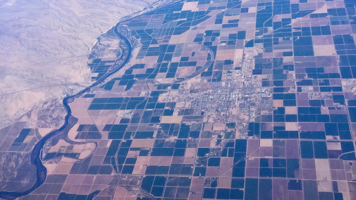 Blythe, California, seen from the air (from the north, looking south).