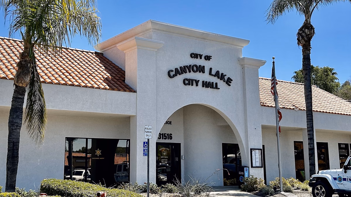 This is a photograph of the city hall in Canyon Lake, Riverside County, California.