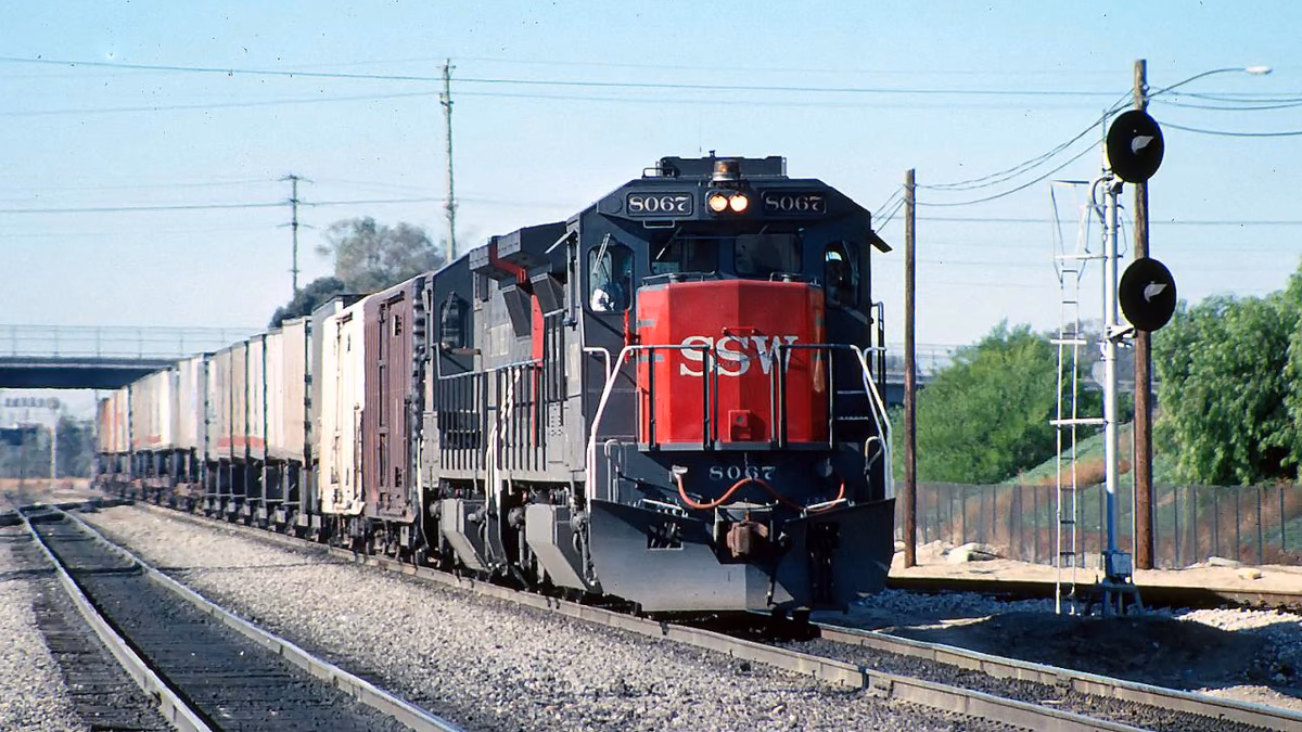 A short train through Colton Junction, Colton CA. January 1989. Scan from 35mm slide.