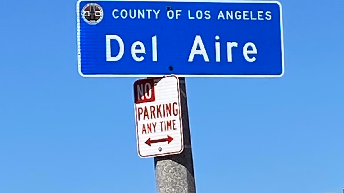 Del Aire, Los Angeles County, California neighborhood sign