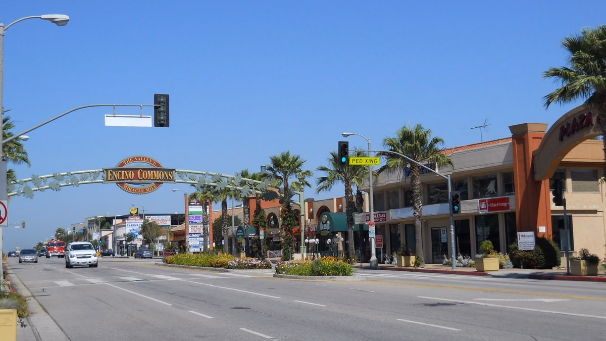 Encino Commons, the San Fernando Valley's "Miracle Mile", Encino, Los Angeles, California