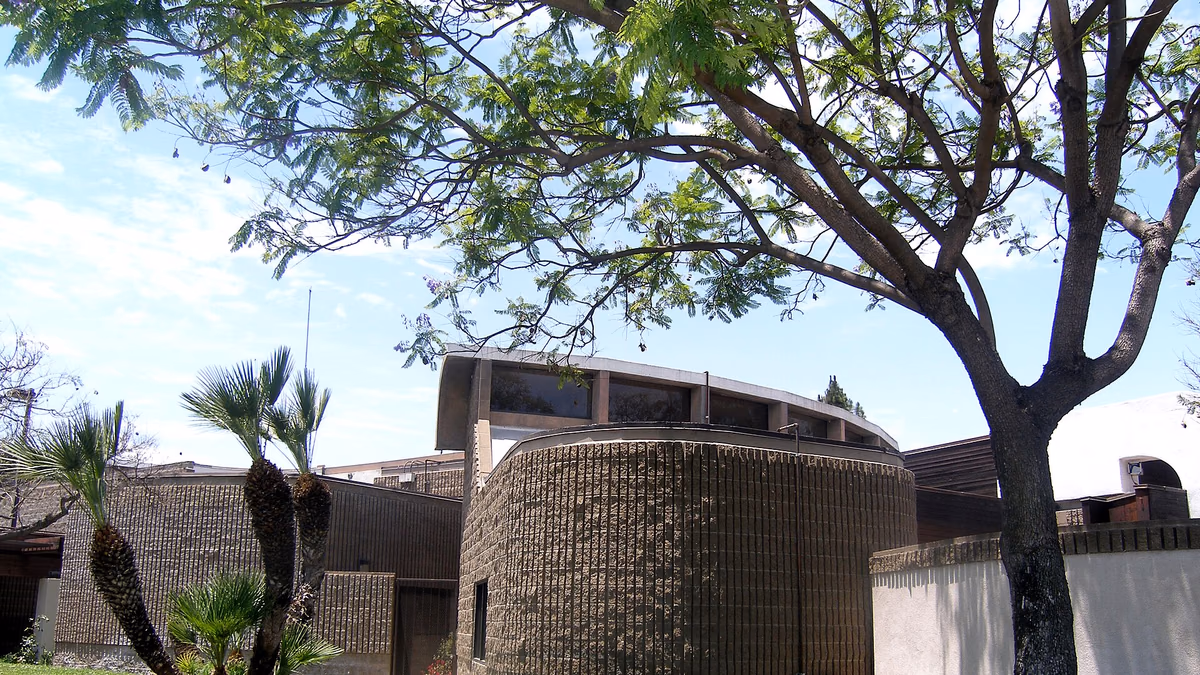 Hawaiian Gardens Civic Center