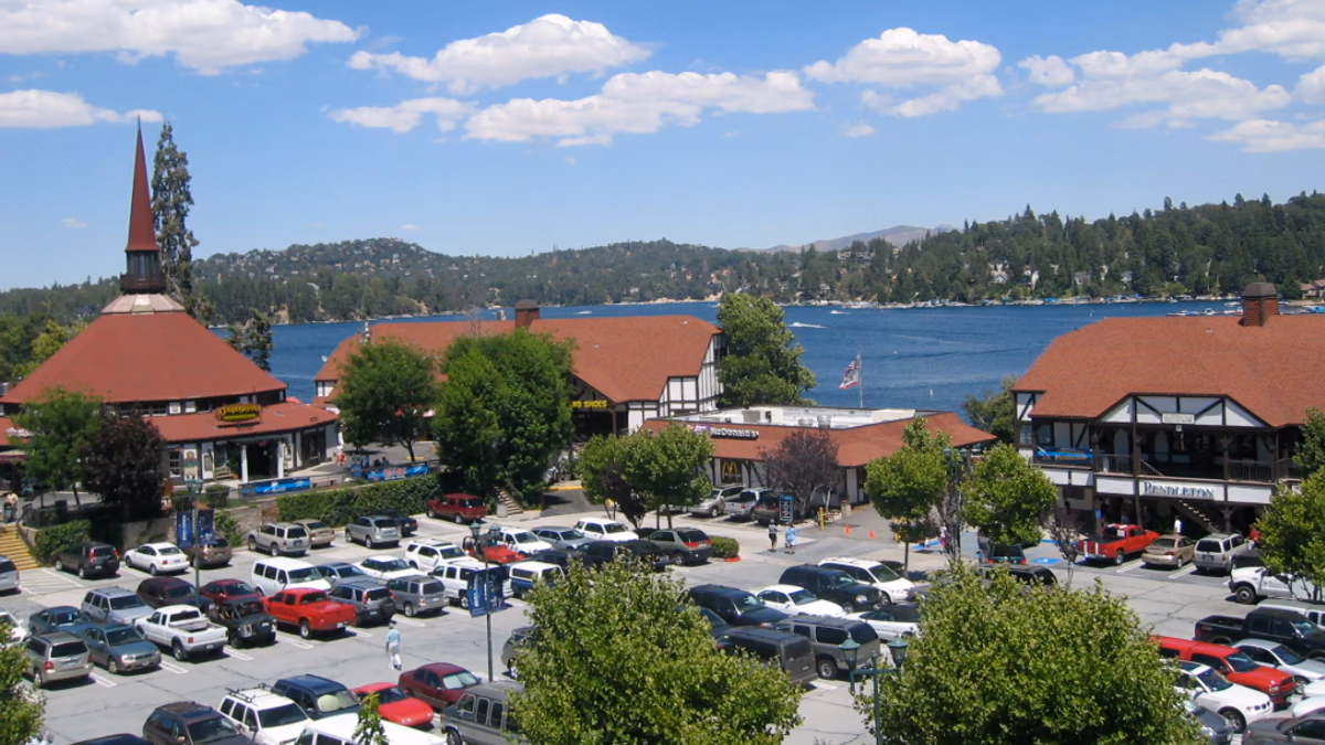 Lake Arrowhead Village