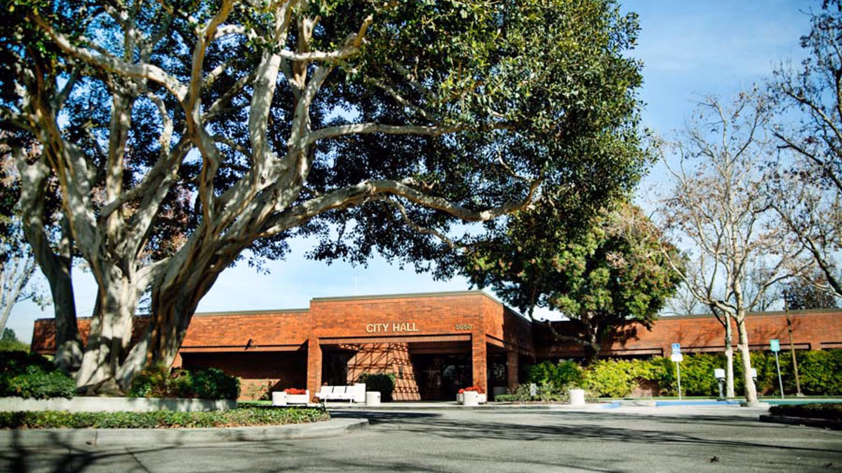 Lakewood City Hall entrance