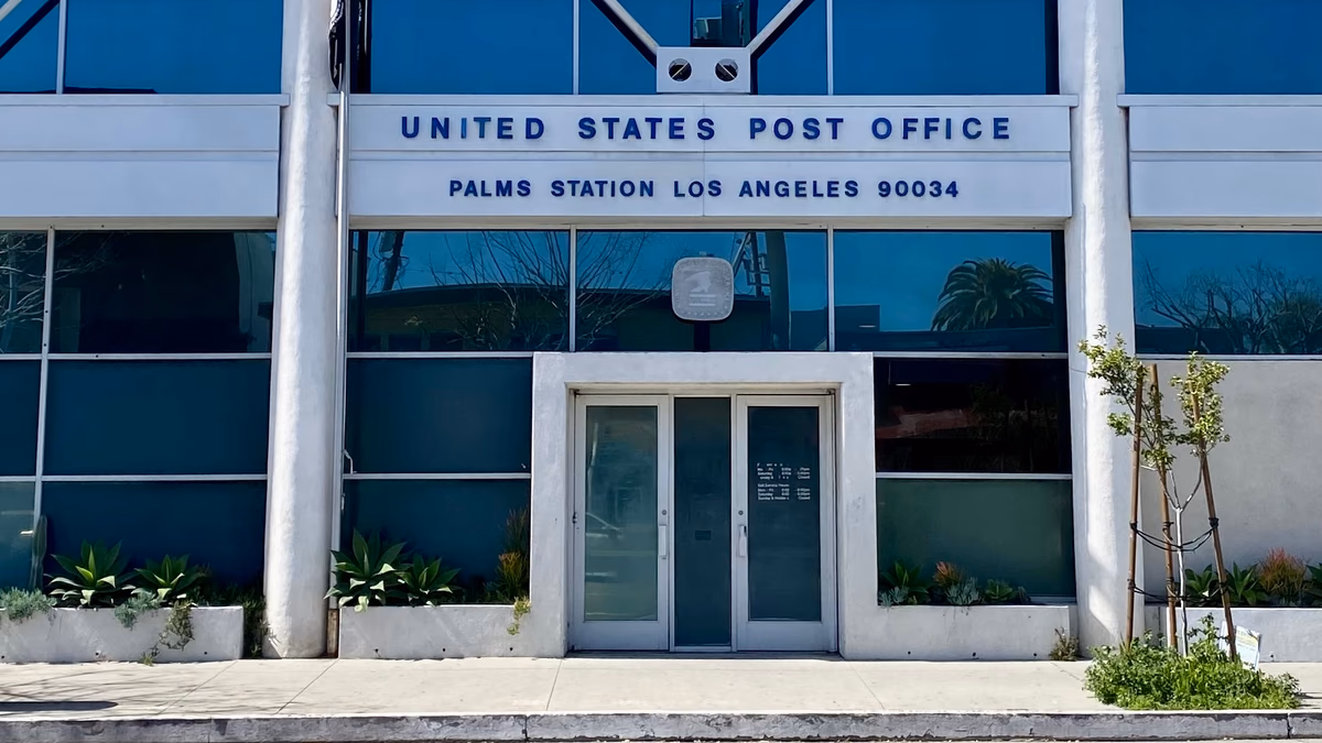 Palms Station Los Angeles zip code 90034 post office building on Motor Avenue