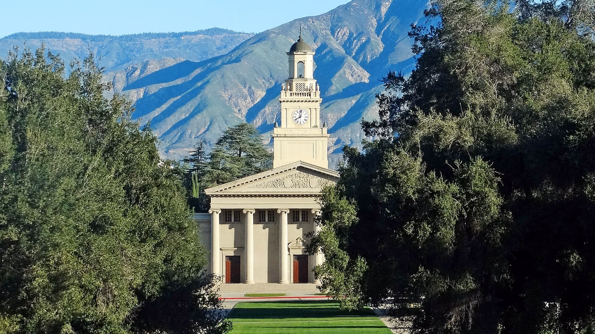 (1 in a multiple picture album) I take a lot of pictures of this chapel because . . . I like it.