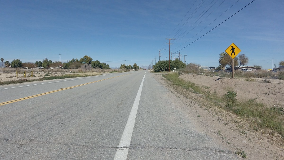 Street-level view in Ripley, California