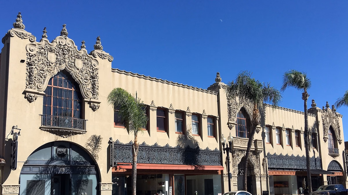California, Santora Building.