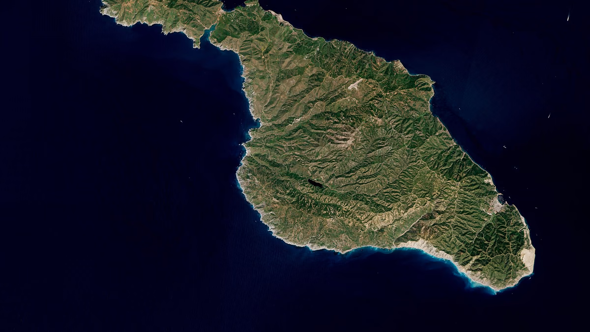 Date: 2019-03-30 Sensor: MSI on Sentinel-2B Resolution: 10m RGB Composites: True color, Band 4-3-2