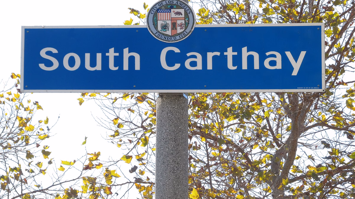 City installed signage for the neighborhood of South Carthay located at 1025 S. Crescent Heights Boulevard (immediately south of Olympic Boulevard)
