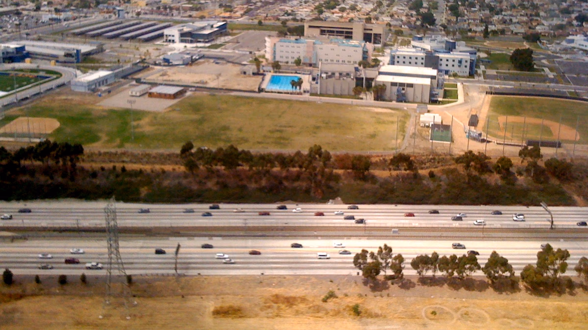 Los Angeles Southwest College (view from south at 700 ft) Taken with Apple iPhone 3G 12 June 2010 2:32pm